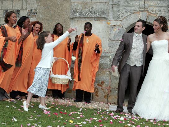 Célébration de mariage avec une chorale gospel